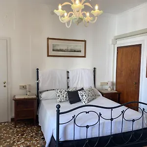 https://bb-al-teatro-con-vista-sui-canali.hotelinveneto.com