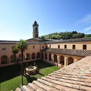 https://chiostro-delle-monache-hostel-volterra.it-tuscanyhotel.com